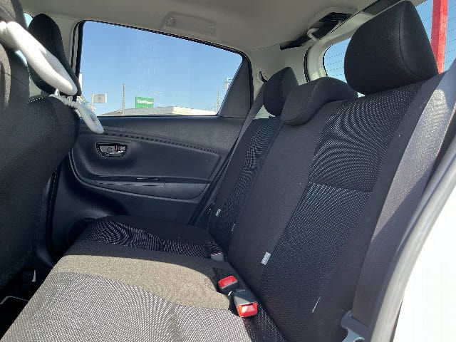 TOYOTA VITZ HYBRID 2019