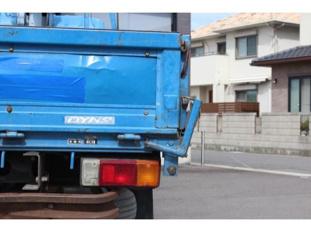 TOYOTA DYNA 2001