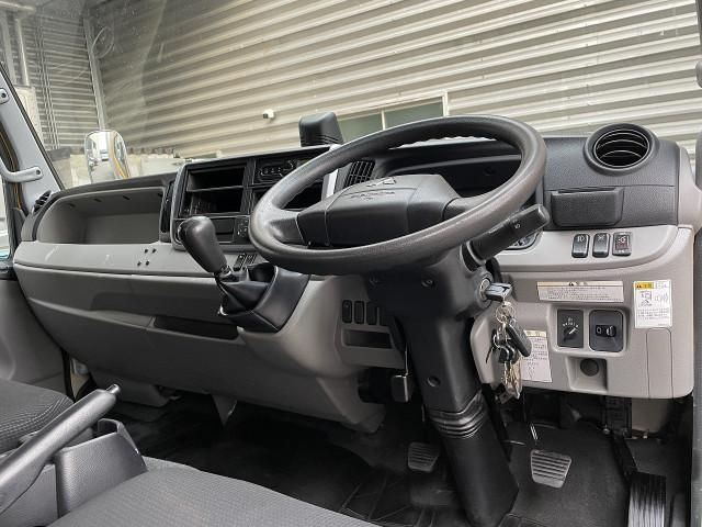 MITSUBISHI CANTER 2018