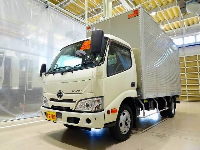 TOYOTA DYNA 2020