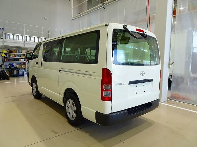TOYOTA HIACE van 4WD 2025