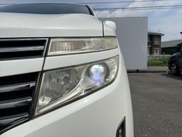 NISSAN ELGRAND 2012