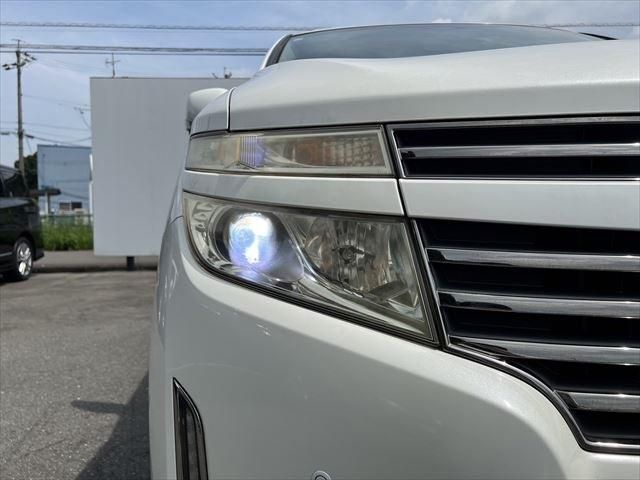NISSAN ELGRAND 2012