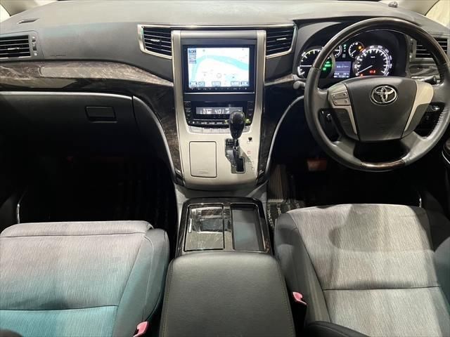 TOYOTA VELLFIRE  HYBRID 4WD 2012