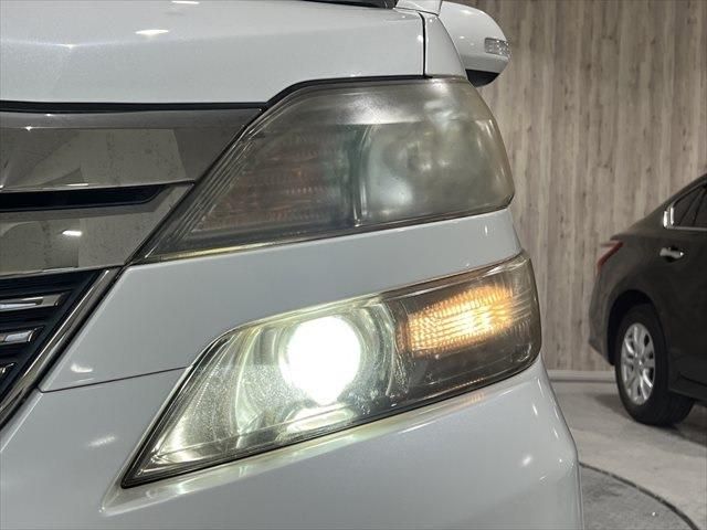 TOYOTA VELLFIRE  HYBRID 4WD 2012