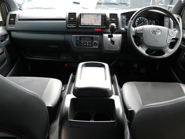 TOYOTA HIACE van 2WD 2020