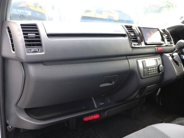 TOYOTA HIACE van 2WD 2024