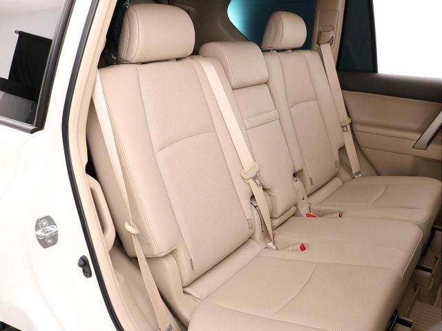 TOYOTA LANDCRUISER PRADO 2023