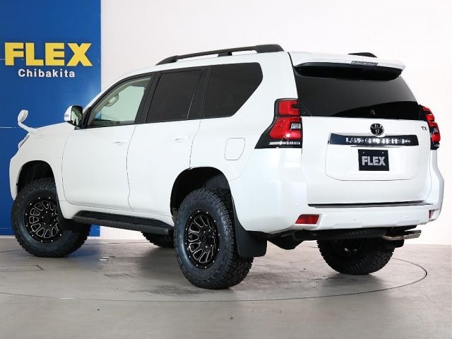 TOYOTA LANDCRUISER PRADO 2023