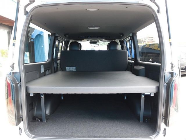 TOYOTA HIACE van 2WD 2025