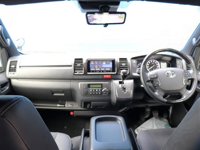 TOYOTA HIACE van 2WD 2022