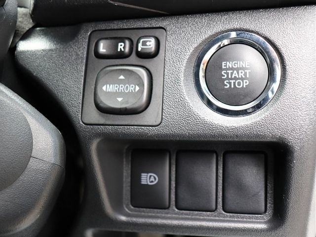 TOYOTA HIACE van 2WD 2022