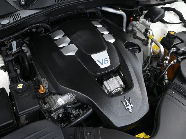 MASERATI MASERATI GHIBLI Sedan 2014