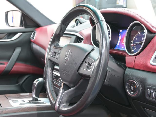 MASERATI MASERATI GHIBLI Sedan 2014