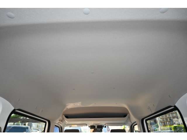 MITSUBISHI MINICAB van 2024