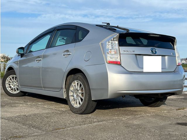 TOYOTA PRIUS 2010