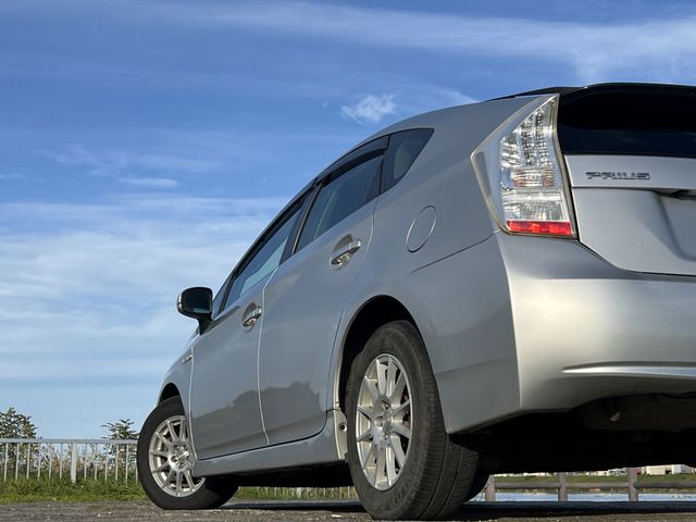 TOYOTA PRIUS 2010