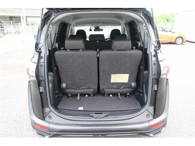 TOYOTA SIENTA HYBRID 2019