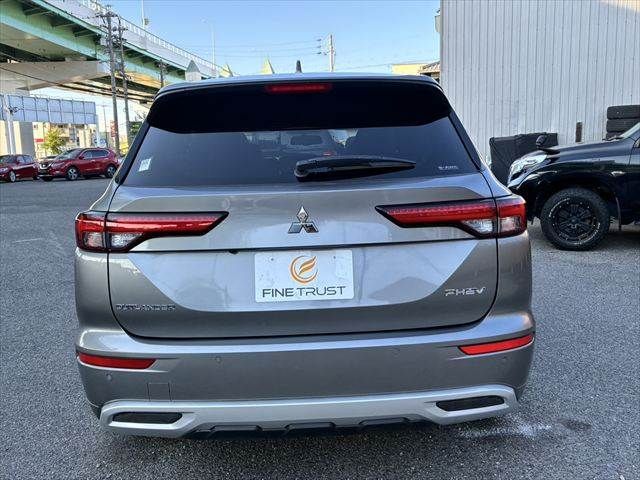 MITSUBISHI OUTLANDER PHEV 2022