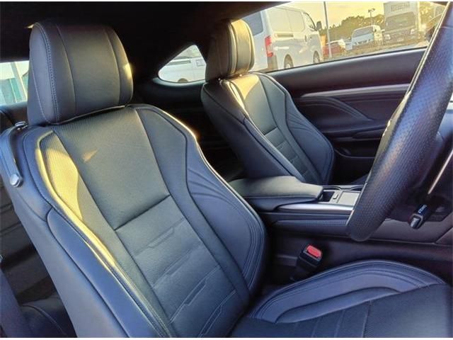 TOYOTA LEXUS RC300 2019