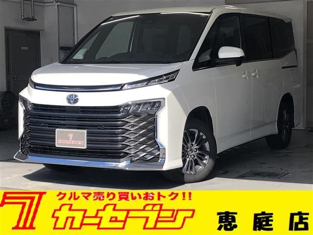 TOYOTA VOXY 4WD 2024