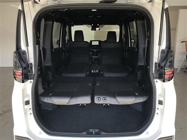 TOYOTA VOXY 4WD 2024