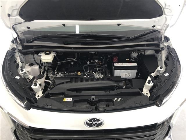 TOYOTA VOXY 4WD 2024