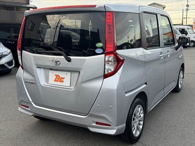 TOYOTA ROOMY 2020