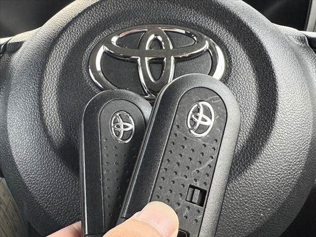 TOYOTA ROOMY 2020