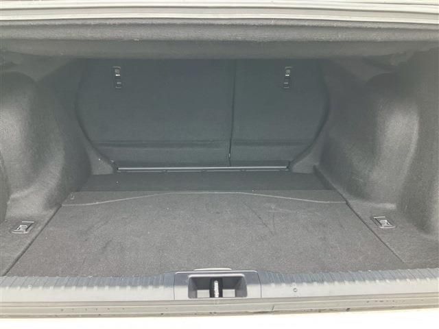 TOYOTA LEXUS IS300h 2023