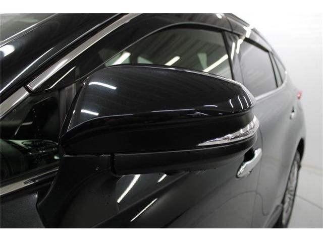 TOYOTA HARRIER HYBRID 2020