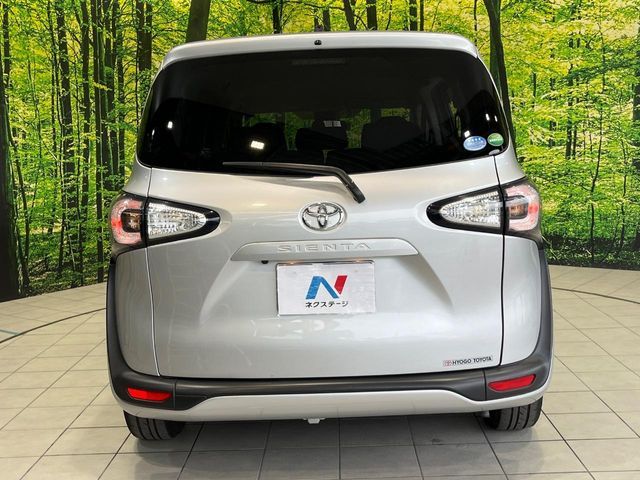 TOYOTA SIENTA 2016