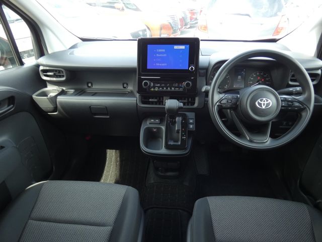 TOYOTA SIENTA 2024