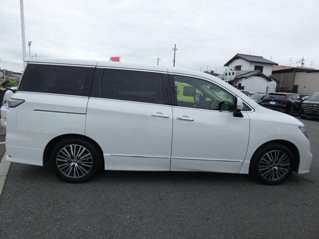 NISSAN ELGRAND 2021