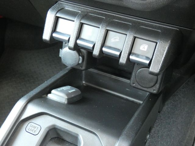 SUZUKI JIMNY 4WD 2023