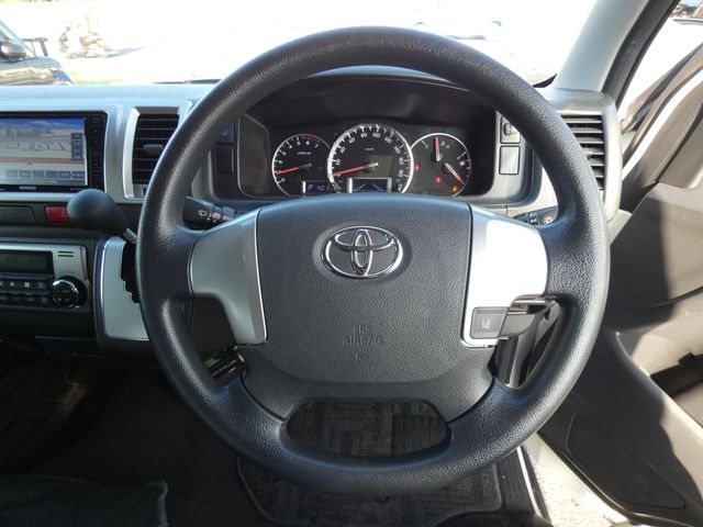 TOYOTA HIACE wagon 2019