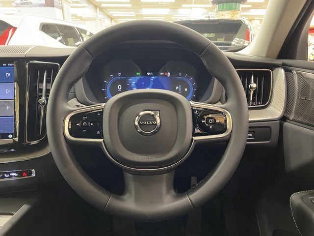 VOLVO VOLVO XC60 2024