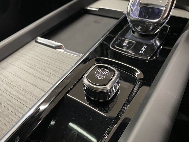 VOLVO VOLVO XC60 2024