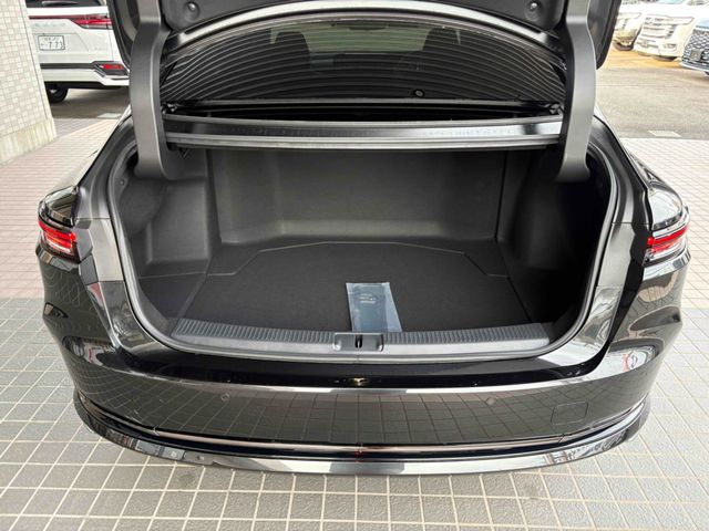 TOYOTA CROWN sedan hybrid 2023