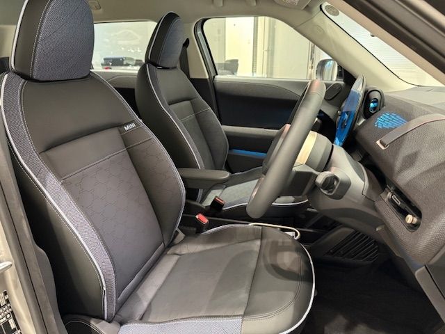 BMW MINI ACEMAN 2024