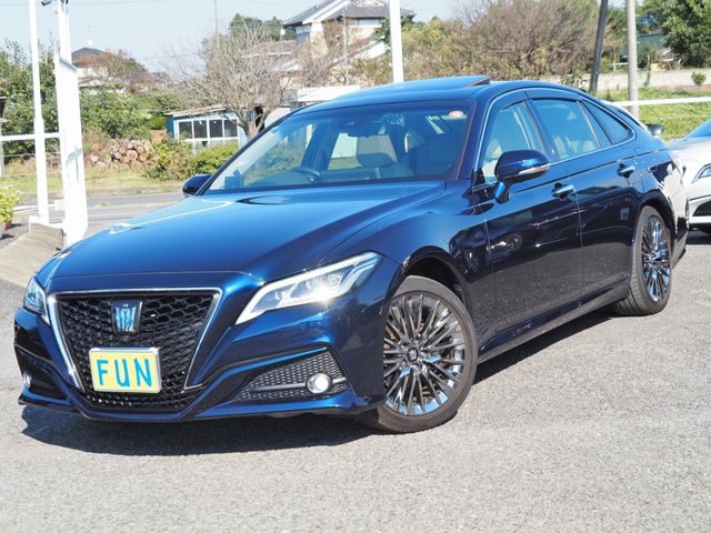 TOYOTA CROWN sedan hybrid 4WD 2021