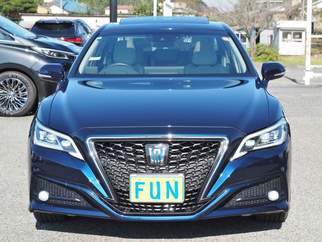 TOYOTA CROWN sedan hybrid 4WD 2021