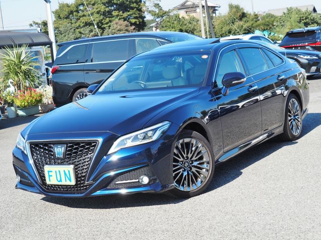 TOYOTA CROWN sedan hybrid 4WD 2021