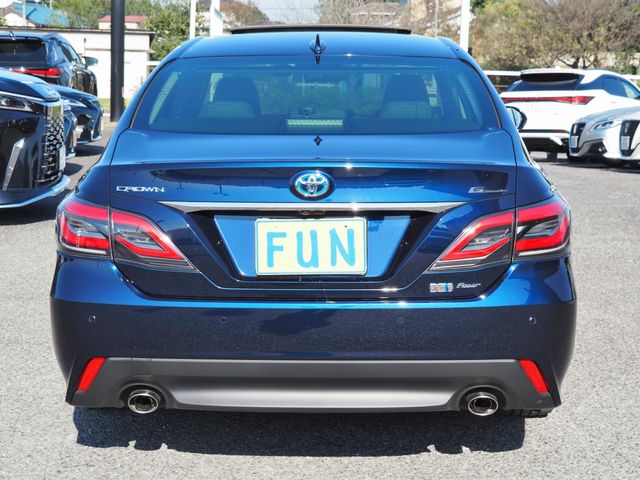 TOYOTA CROWN sedan hybrid 4WD 2021