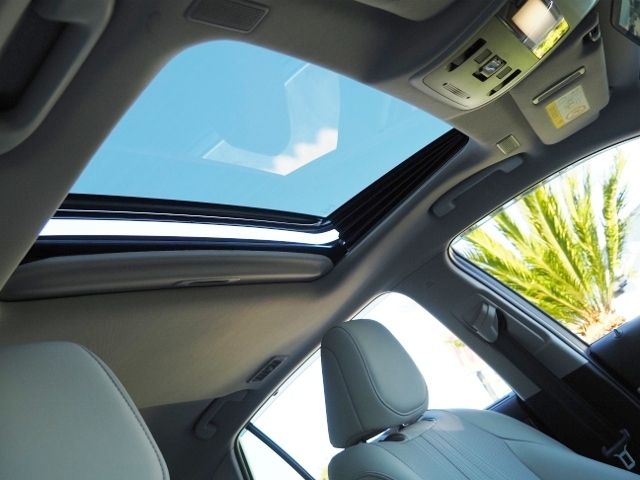 TOYOTA CROWN sedan hybrid 4WD 2021