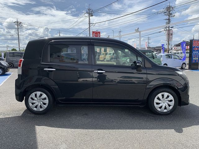 TOYOTA SPADE 2013