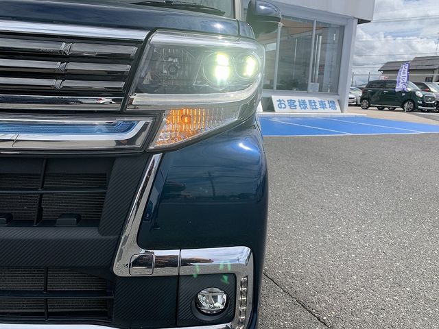 DAIHATSU TANTO CUSTOM 2019