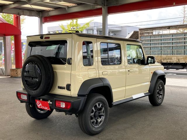 SUZUKI JIMNY NOMADE 2025