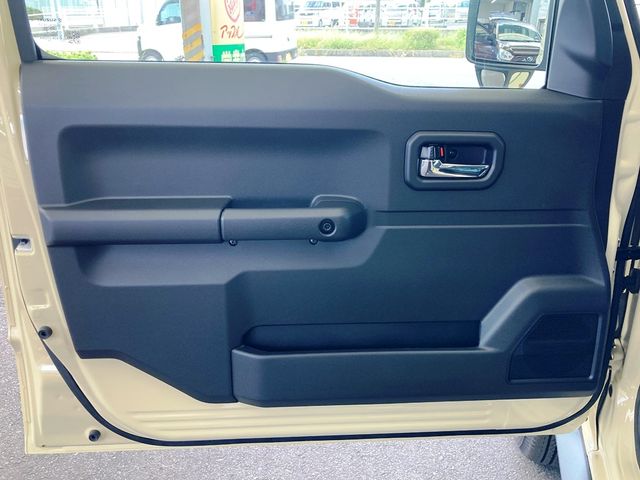 SUZUKI JIMNY NOMADE 2025