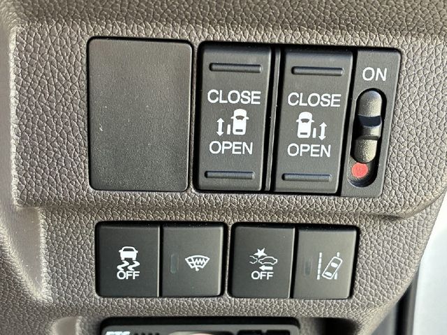 HONDA FREED HYBRID 4WD 2022